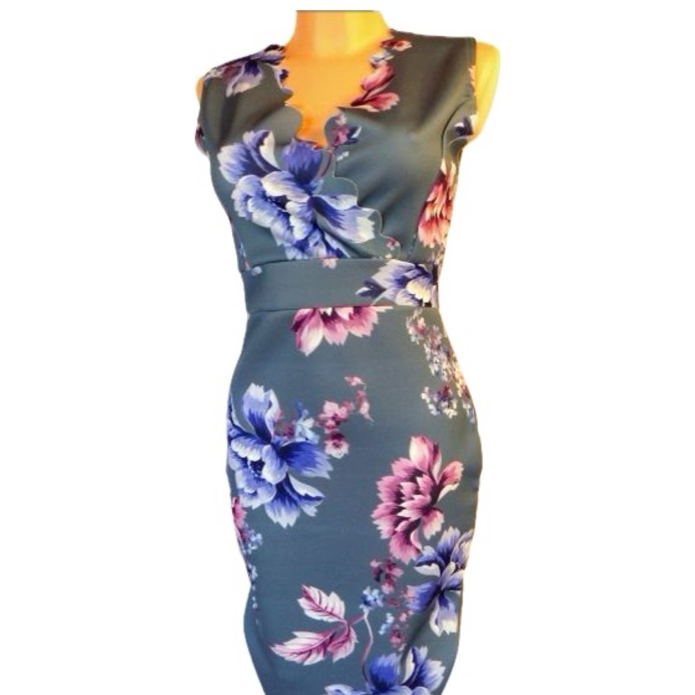 Sz.6-Grey-Blue/Pink Floral Print Dress with Scallop Trim Crossover Neckl…